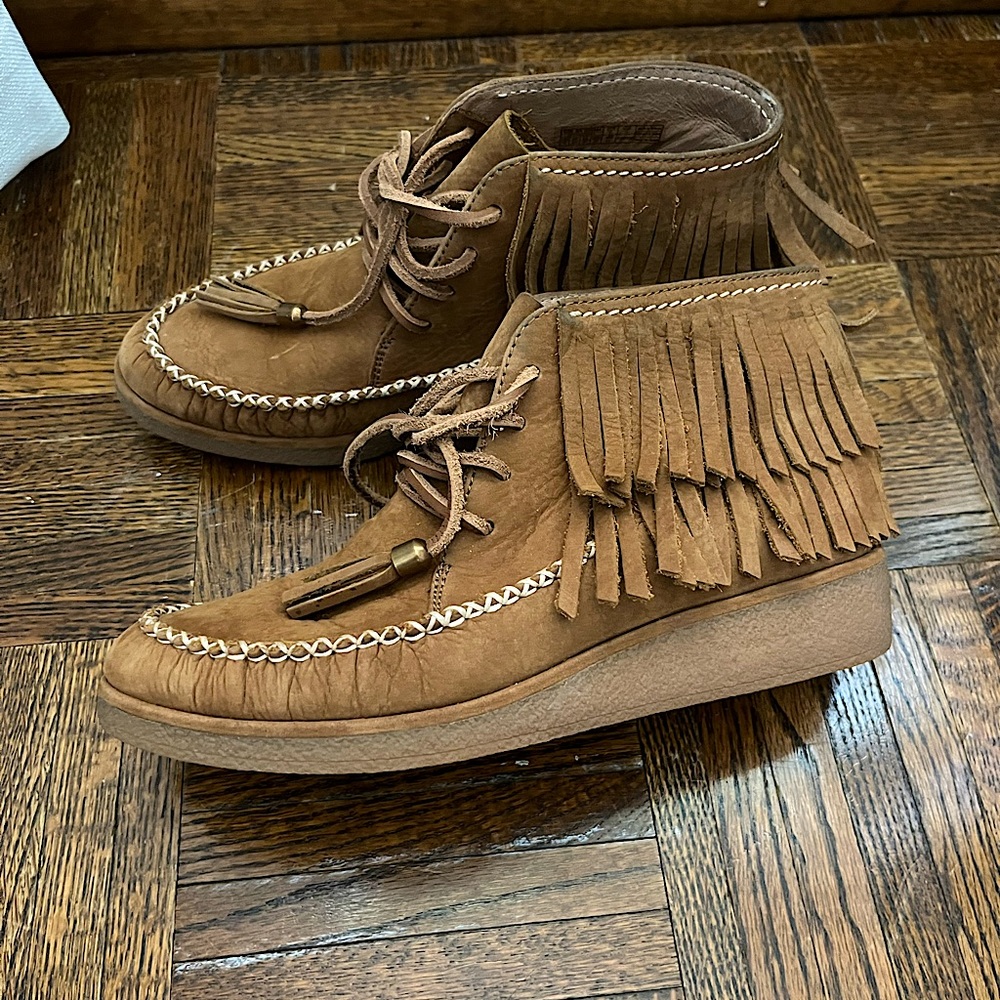 UGG Australia CALEB Chestnut FRINGE NUBUCK SLIP ON BOOTS Size 6